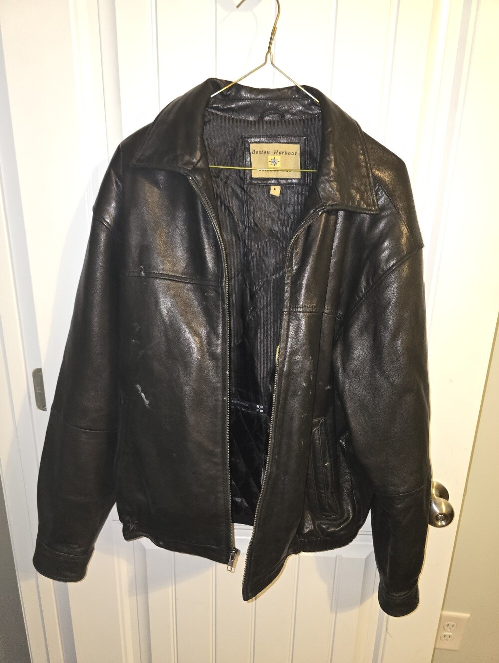 Vintage Boston Harbour Outdoorwear Men's Black Leather Jacket Size M With Stains